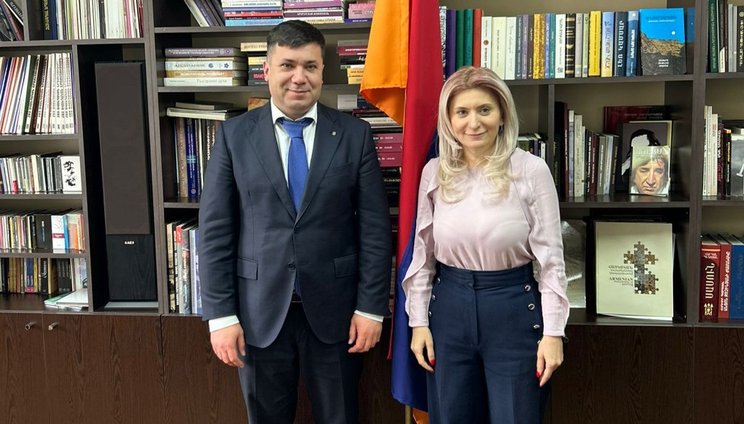 foto-iz-zastupnikom-ministra-osviti-virmeniyi-1